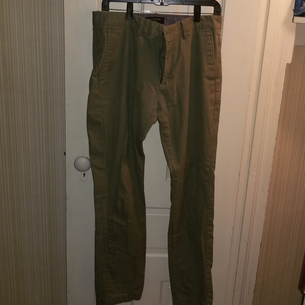 Banana Republic Aiden Chino
